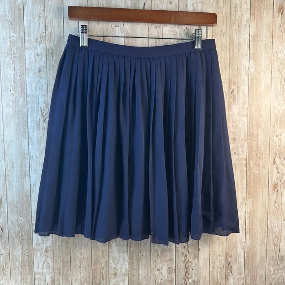 Uniqlo Midi Skirt Womens M Navy Blue Chiffon‎ Lined Electric Pleated A-Line - Picture 2 of 6